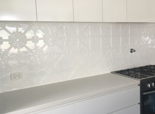 apm crystal white splashback crop