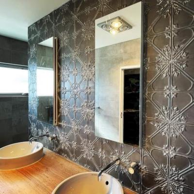 Apm Crystal Vintage Bathroom 1